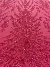 Dantela Couture Roz Coral cu Model Simetric, cu Margele si Paiete